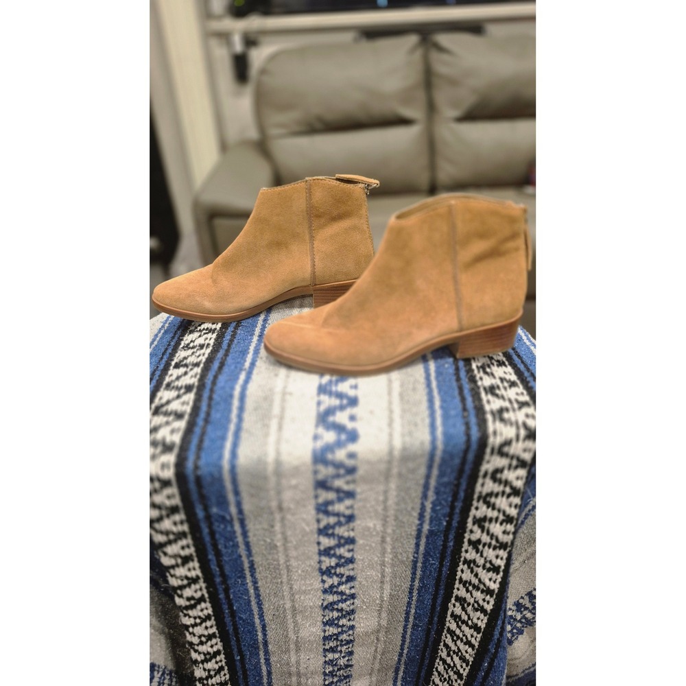 DOLCE VITA Tavin Tan Suede Ankle Boots Pointed Toe Back Zip Womens 8.5M - Picture 3 of 9